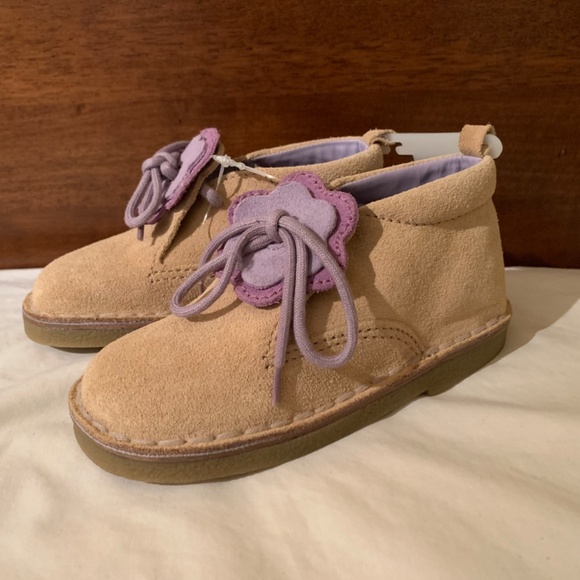 Baby Gap Suede Desert Boot with Purple Flowers Size 11 - Picture 5 of 11